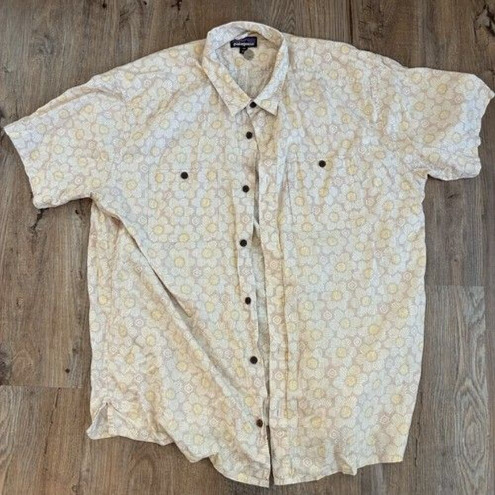 Patagonia Men's XXL ‘Wildflower Pastel Buttercup Yellow’ Back Step Hemp Shirt